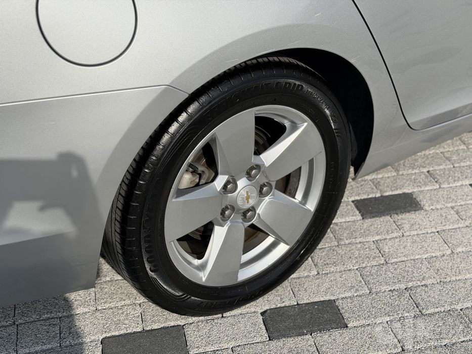 Chevrolet Malibu 1  2 позиция