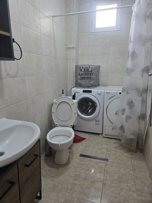 Дава се под наем Тристаен апартамент в Бургас, Център - 70 кв.м за 510 € - Снимка #9