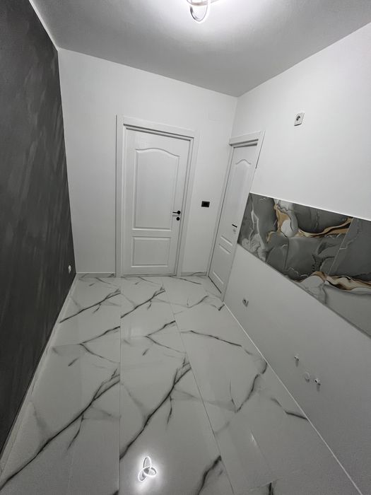 Garsoniera renovata 23 mp etaj 2