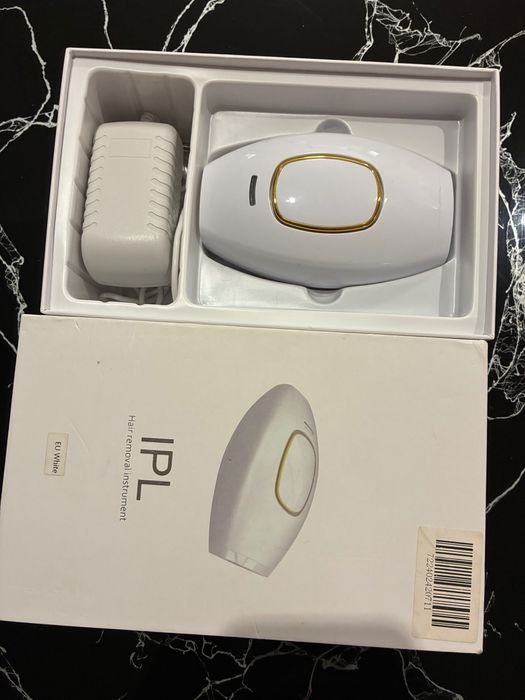 Продавам IPL фотоепилатор за трайно обезкосмяване в домашни условия.