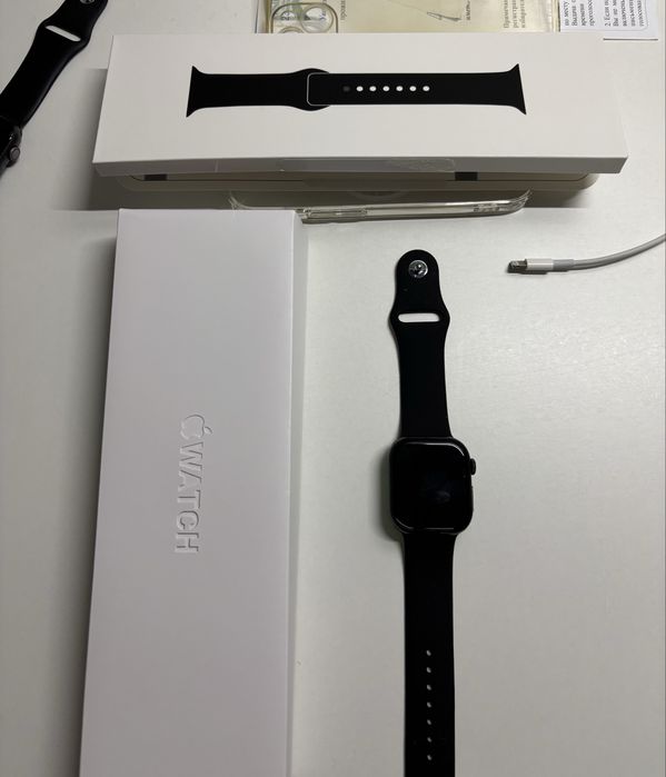 Watch se 11 42мм