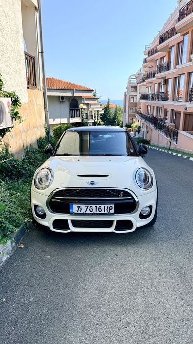 Продавам MINI Cooper SD F56