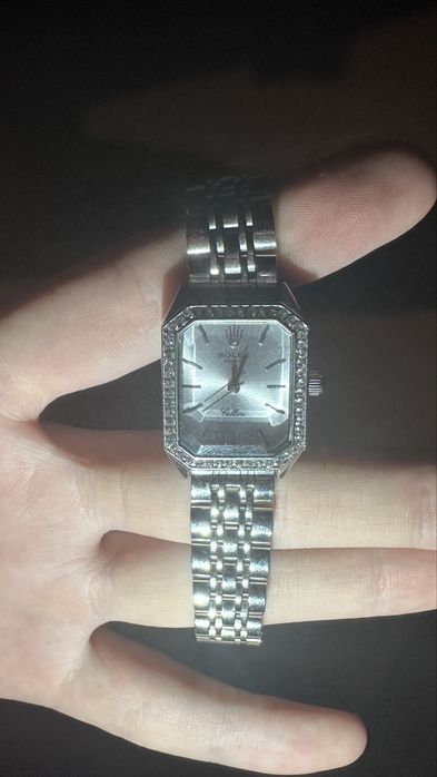 Сағат rolex пен браслет сатылады