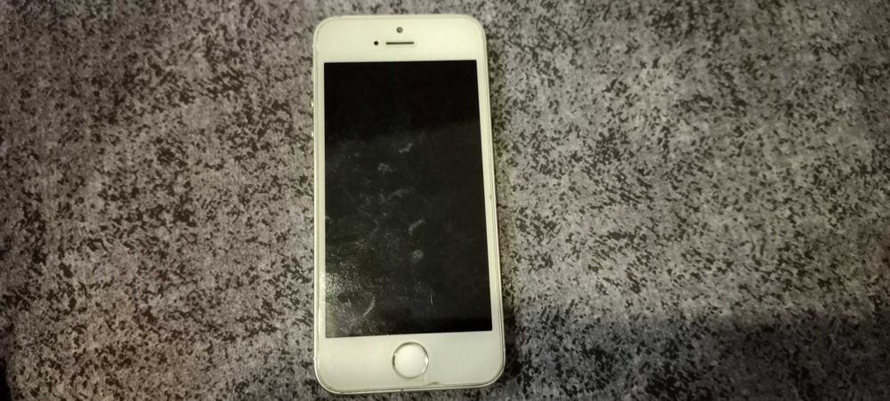 iPhone SE (1-го поколения