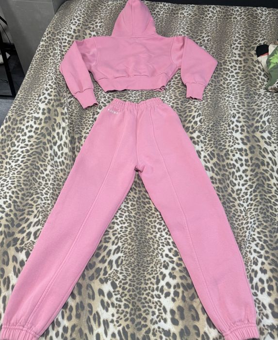 Karma цвят: розово размер:xxs