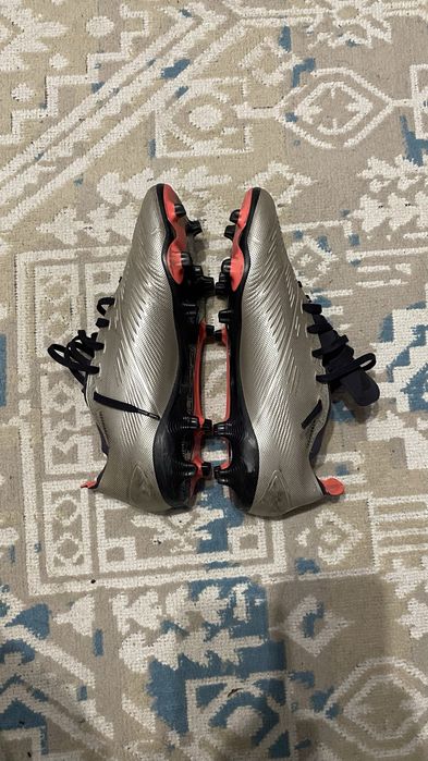 Продаю бутсы адидас