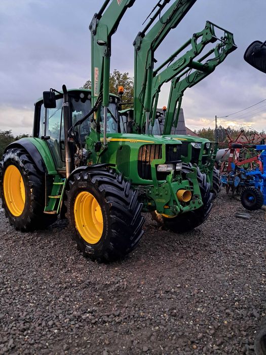 John Deere 6920 cu încărcător frontal