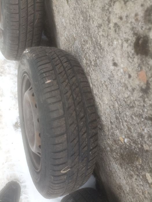 Продавам гуми с джанти