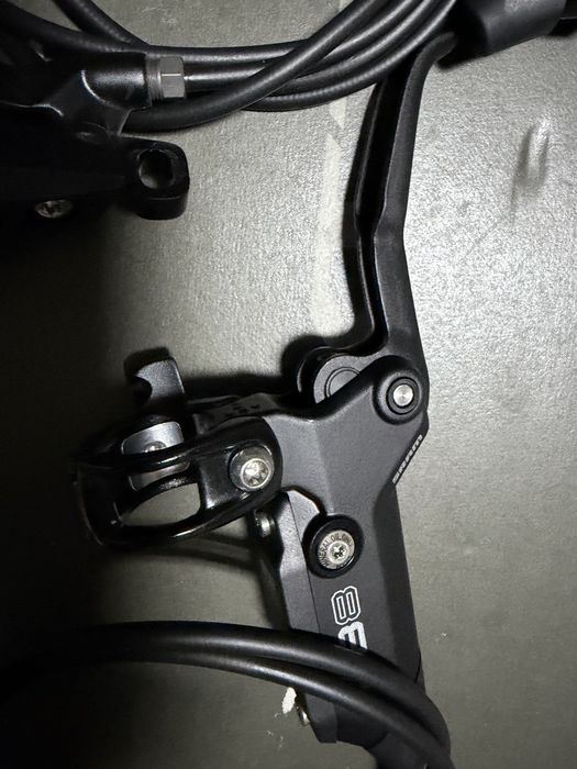 Спирачки SRAM DB8