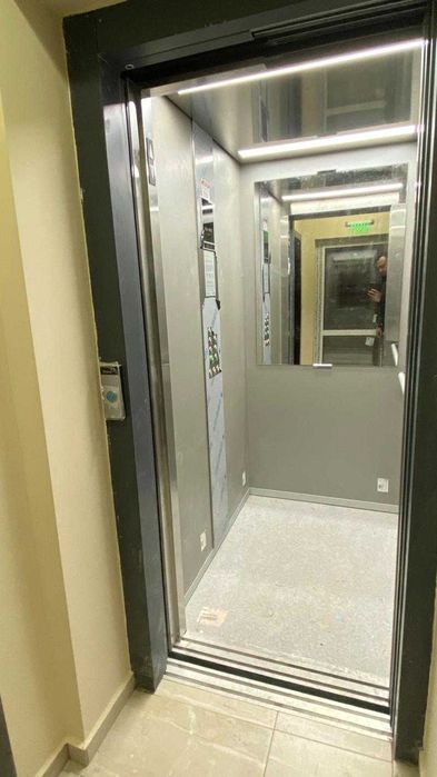 Дава се под наем Четиристаен апартамент в Бургас, Лазур - 112 кв.м за 235 € - Снимка #1