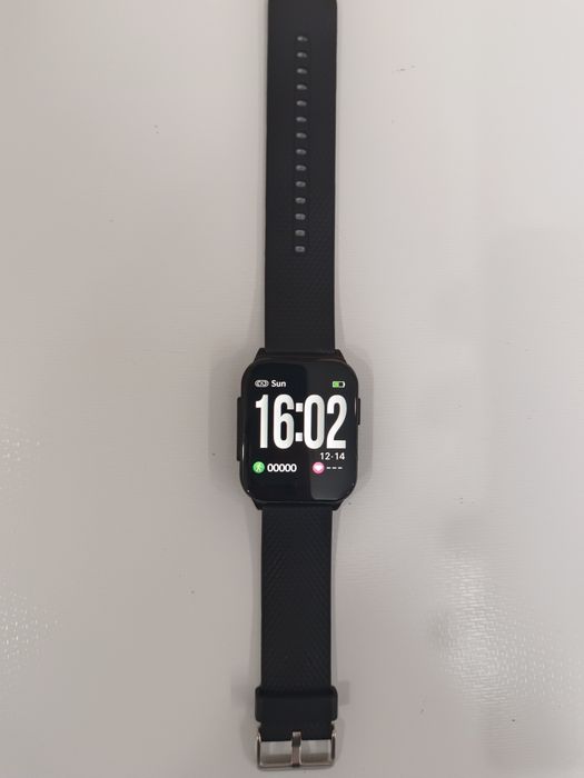 Электронные смарт-часы EP03