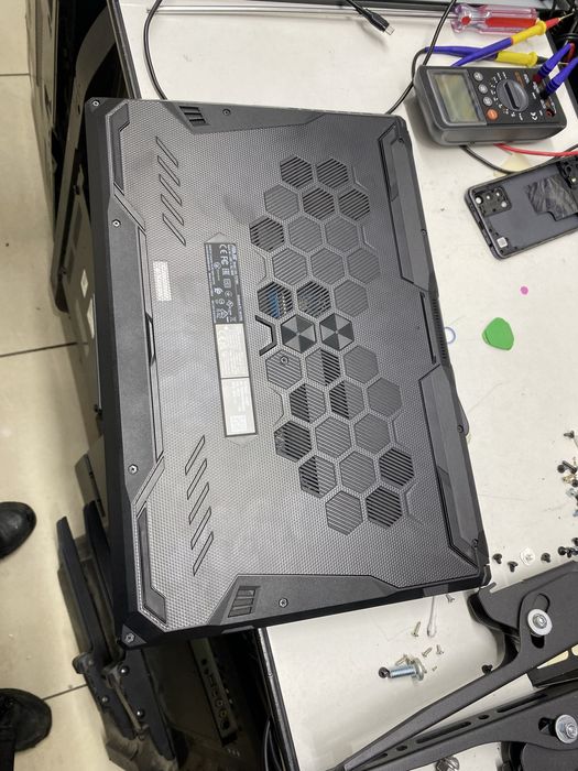 Продам мощный игровой ноутбук