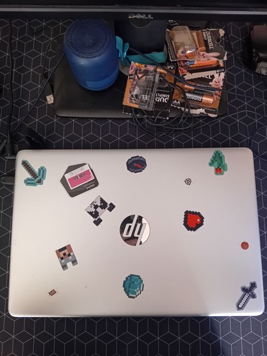(Negociabil) Laptop HP 15-dy1xxx stare perfectă
