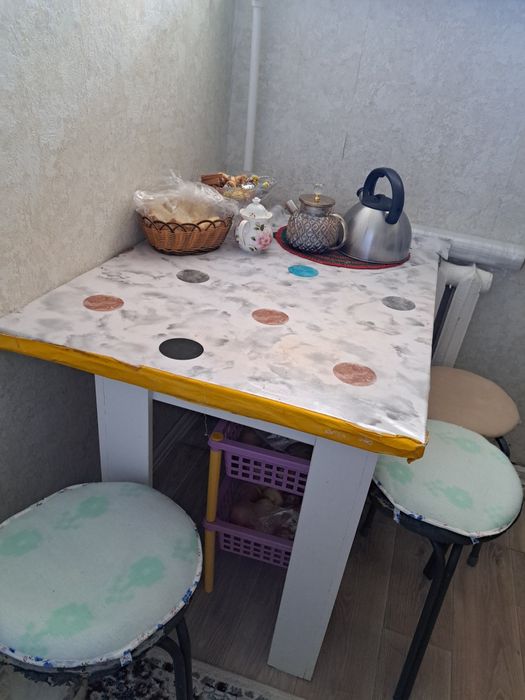 Продаеться кух.Стол