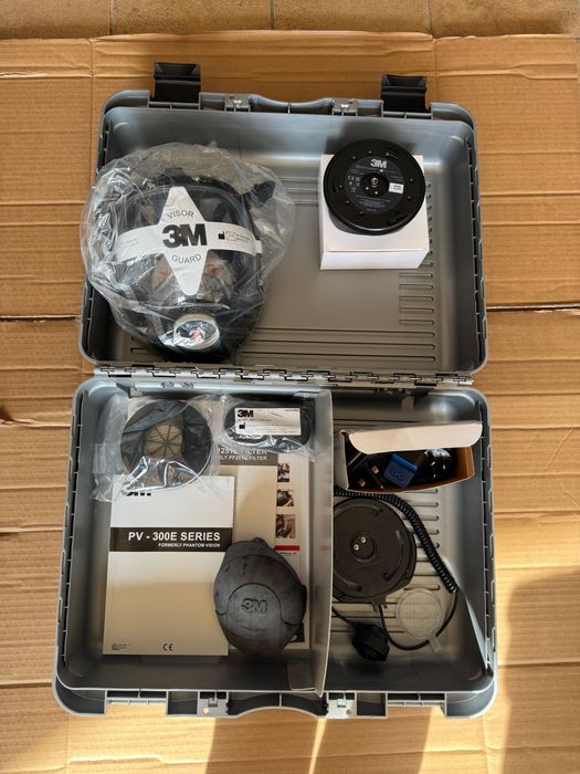 Masca de protecție cu filtre și auto respirator 3M modelul PV-300E