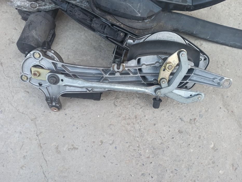 Стеклоочиститель Мерседес 124, 210, 190, 201