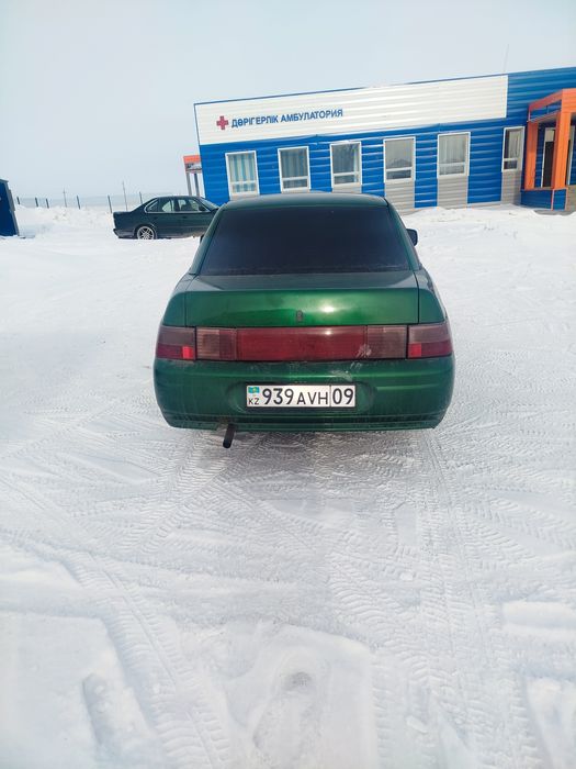 Продаю срочно машину