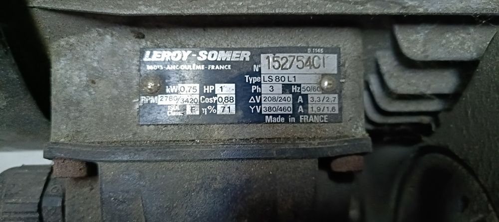 Vând Pompă vacuum Busch