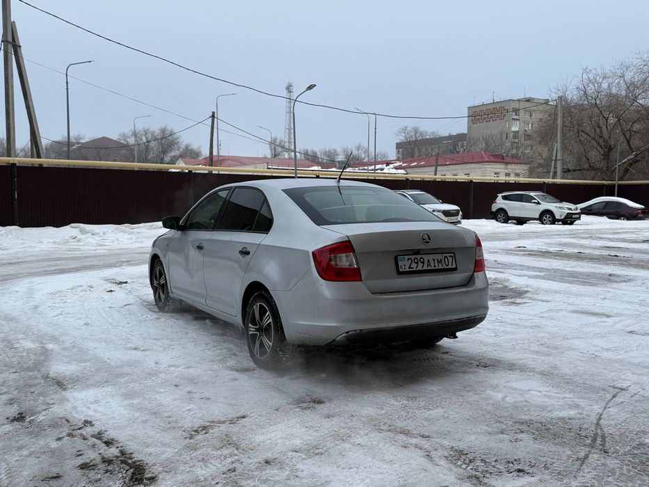 Сдается шкода рапид 2014 под такси