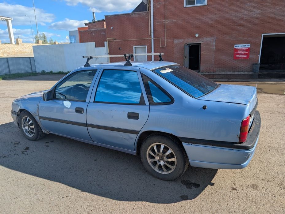 Opel Vectra A (1993г.)