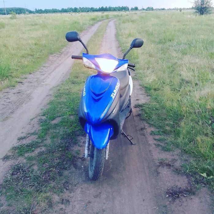 Продам скутер 90 кубов