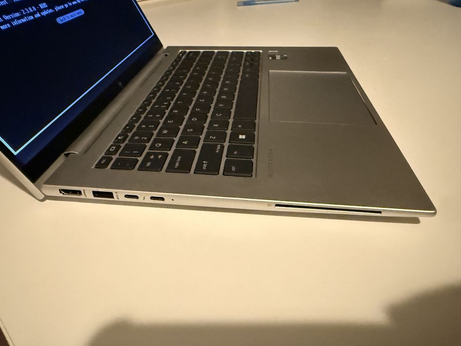 Hp elitebook 840 14” G9 notebook