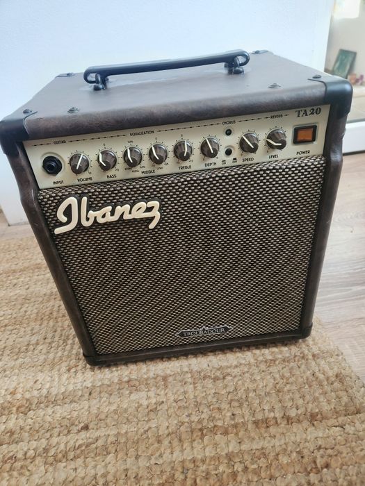 Chitara electro acustica  Ibanez plus Amplificator Ibanez
