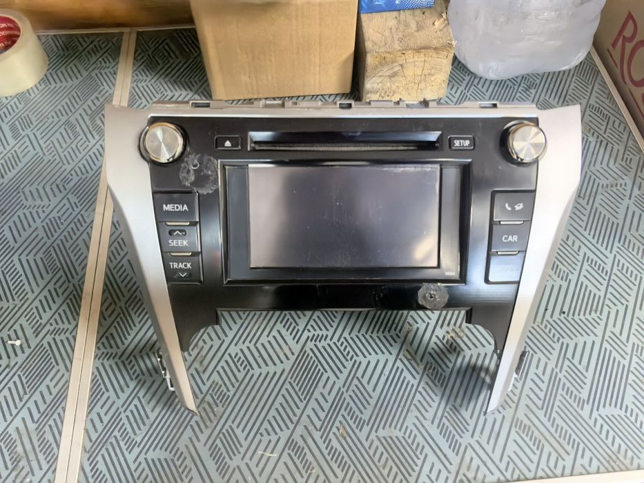 Продам магнитолу camry 50 европеец