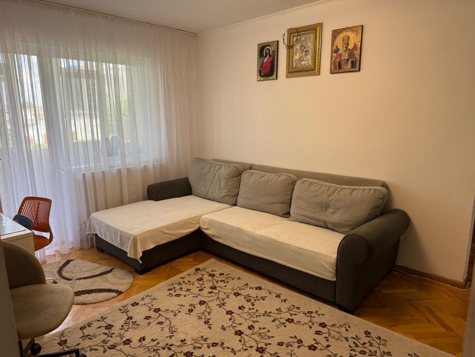 Vând apartament 3 camere,micro 6