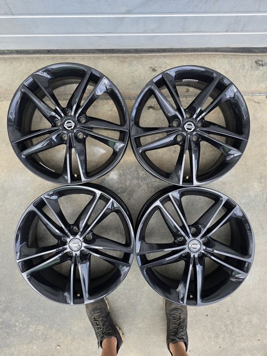 19 цола джанти 5x114.3 за NISSAN