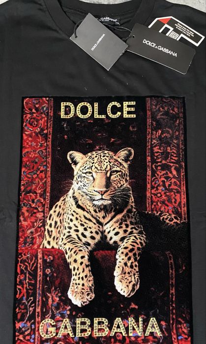 Vand tricou nou de barbati