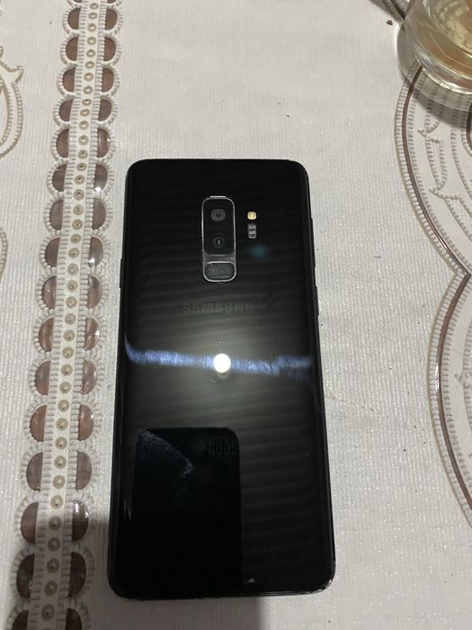 Samsung galaxy s9+ 256 gb idealni tel imekalari toza ishlashi zur