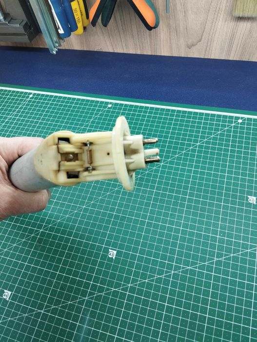 Нивомер за бензин в резервоара (сонда) за Мерцедес W124 200E 1991г.