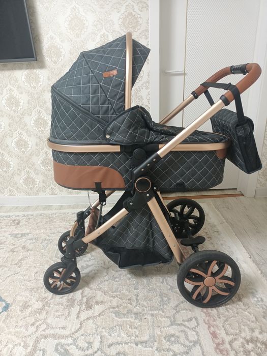 Продам детскую коляску