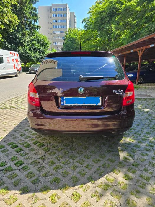 SKODA Fabia 2011 — imagine 3