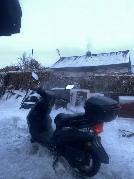 продам м8 скутер