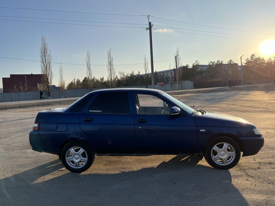 продам ваз 2110