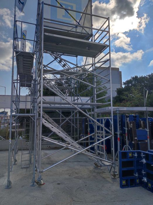 Мобилно алуминиево скеле 135/250 см до 7 м