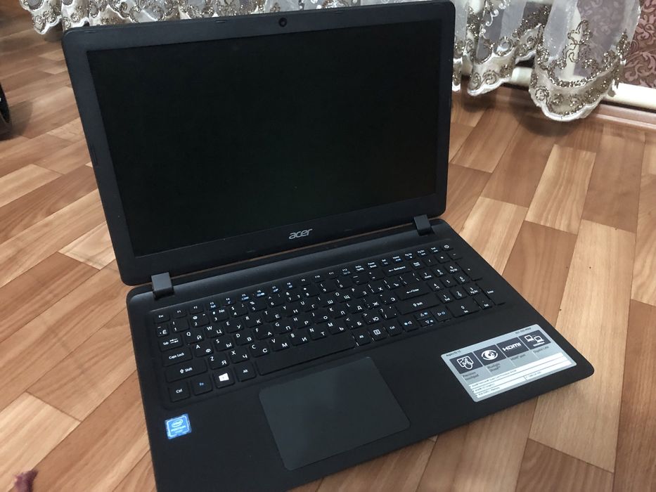 Ноутбук Acer  Aspire es-15 Срочно!