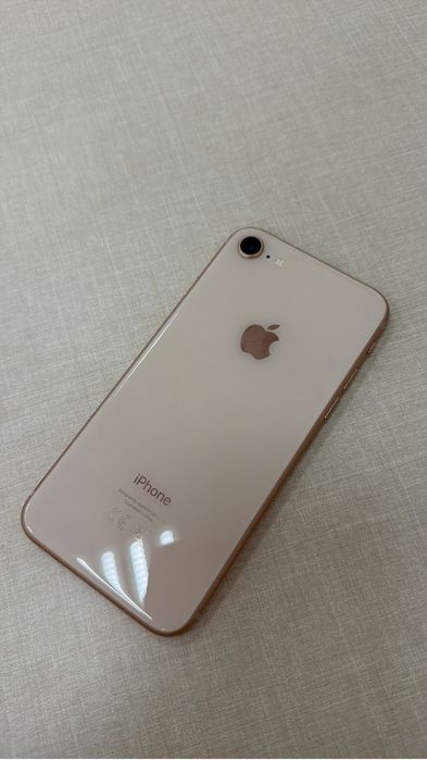 Iphone 8 в идельном состоянии