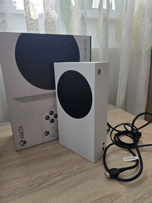 Xbox series s, în stare foarte bună, full box