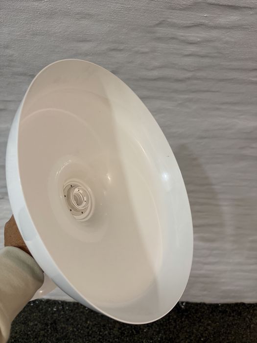 Lampa suspendata alba