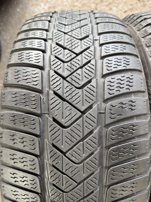 4x Anvelope Iarna 245/45 r18 Runflat - Pirelli Sotto Zero 3 RSC