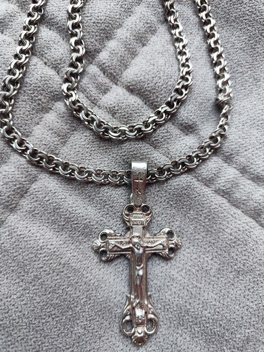 Цепочка серебряная с крестом