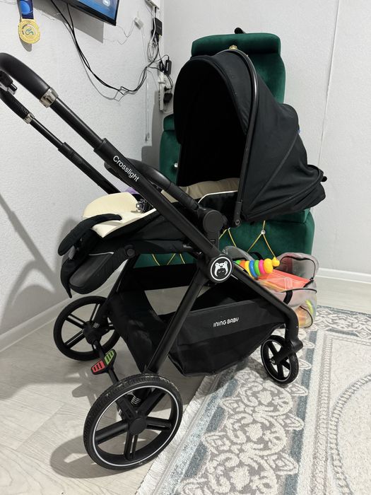 Продается коляска. Фирма: Ining baby