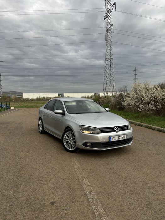 VOLKSWAGEN Jetta 2011 — imagine 2