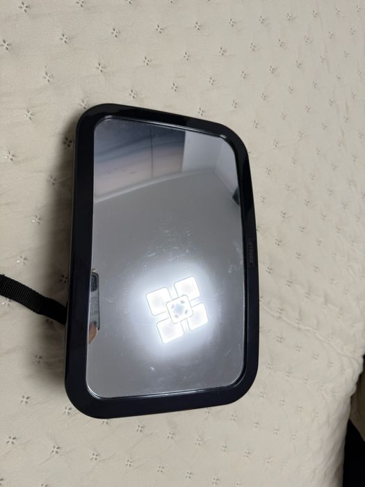 Oglinda auto pentru tetiera