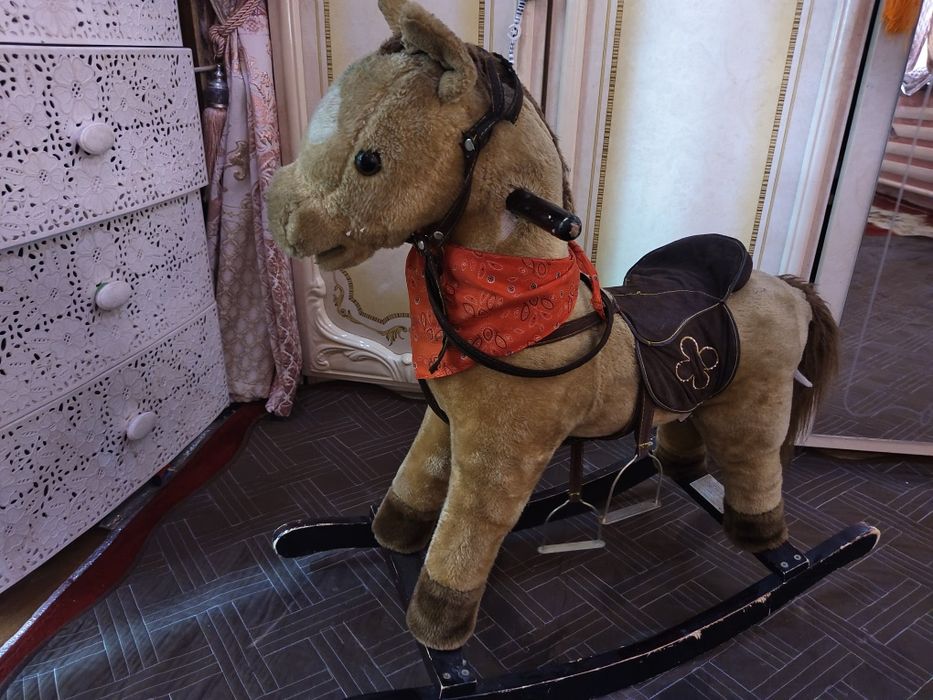 Лощадка. Игрушка.