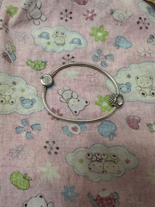 Продам браслет пандора