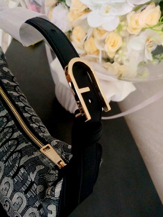 Чисто нова неразопакована чанта Furla